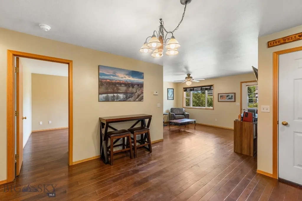 112 Fabrick Street Manhattan MT 59741