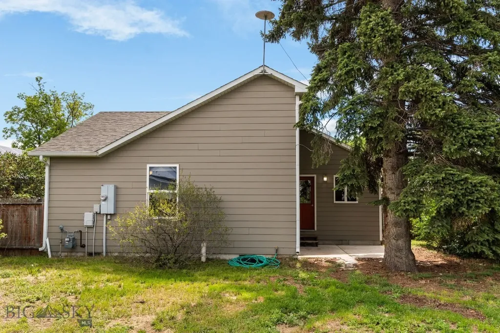 112 Fabrick Street Manhattan MT 59741