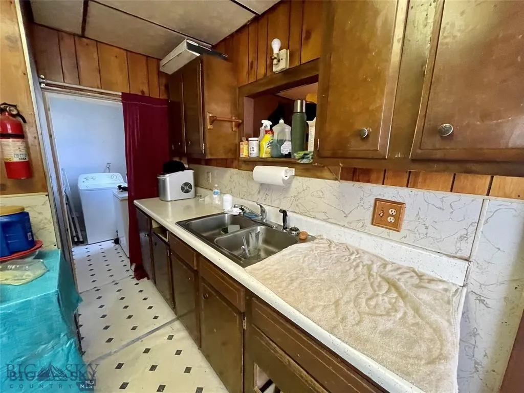 738 N Montana Street Butte MT 59701