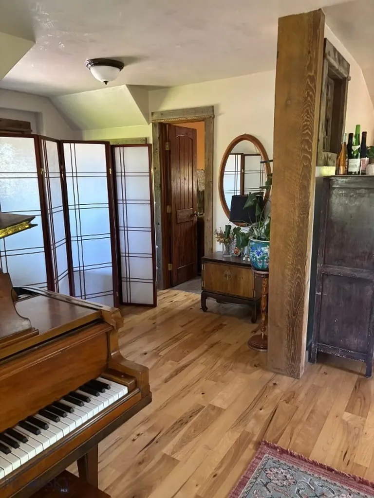 403 S 10th Bozeman MT 59715