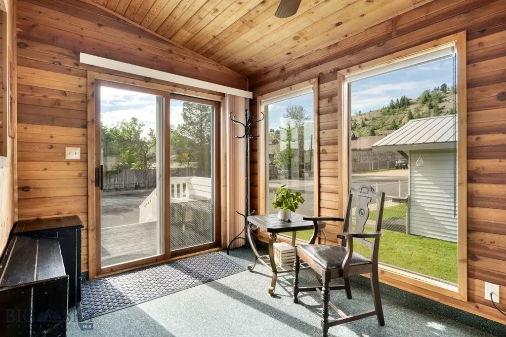 821 E 6th Street Anaconda MT 59711