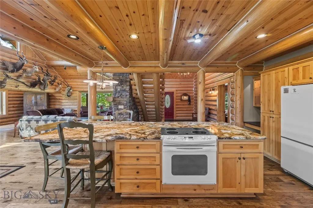 7100 Springhill Belgrade MT 59714