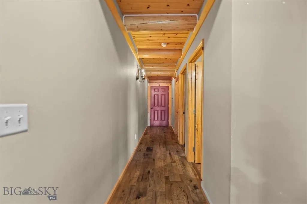 7100 Springhill Belgrade MT 59714