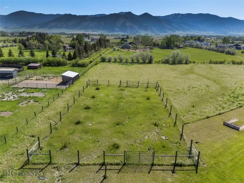 7100 Springhill Belgrade MT 59714