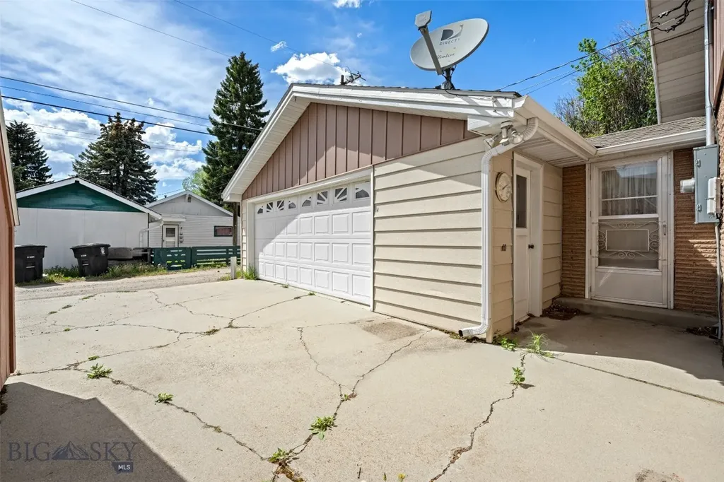 1909 Howard Street Butte MT 59701