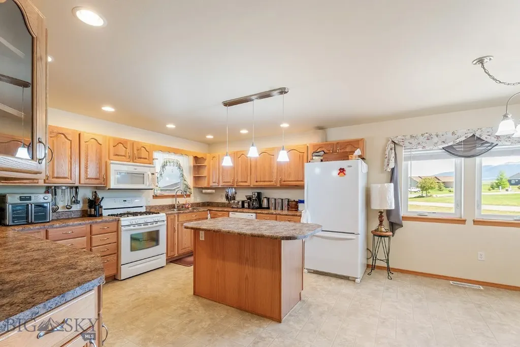 16 Windy Meadow Drive Townsend MT 59644