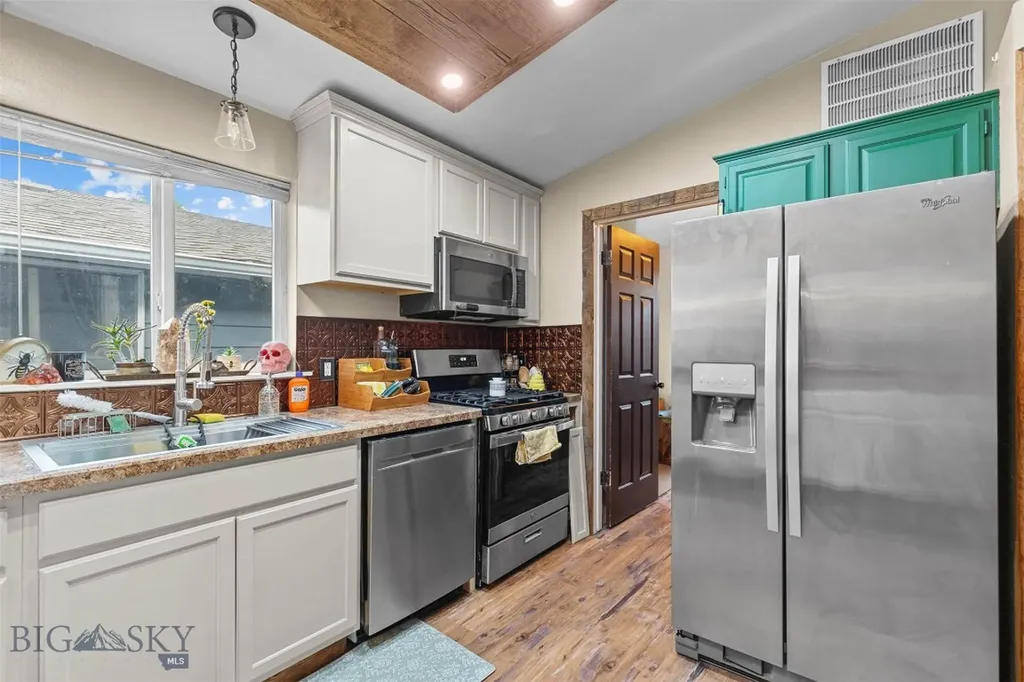 810 Golden West Drive Belgrade MT 59714