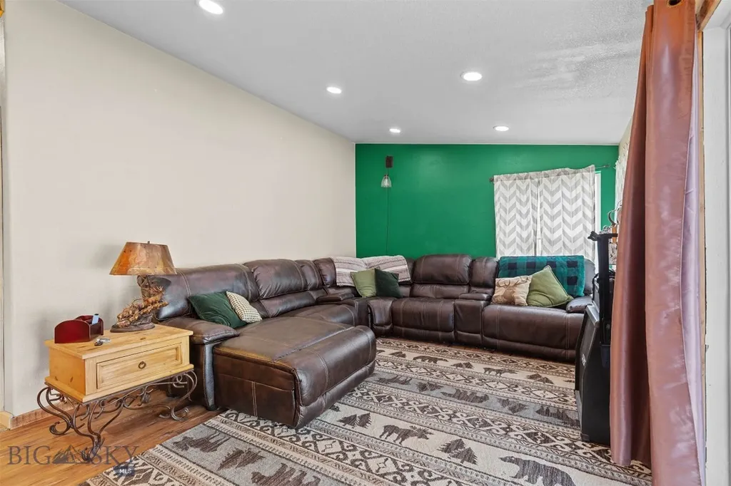 810 Golden West Drive Belgrade MT 59714