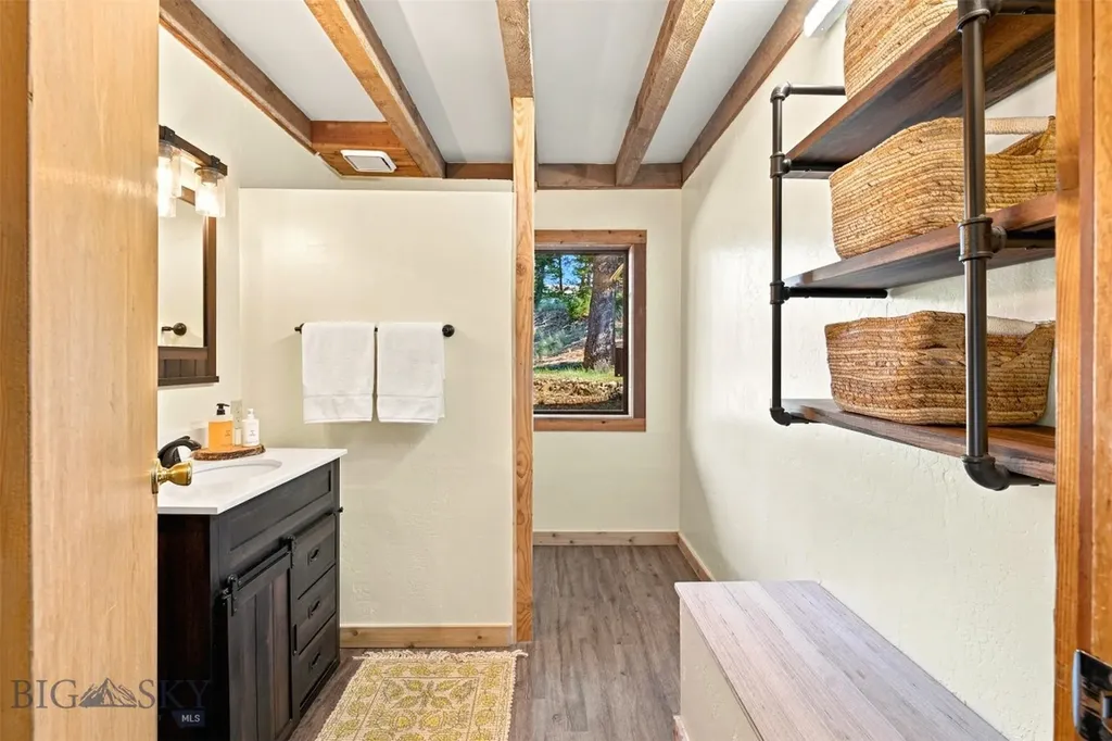 6800 Jackson Creek Road Bozeman MT 59715