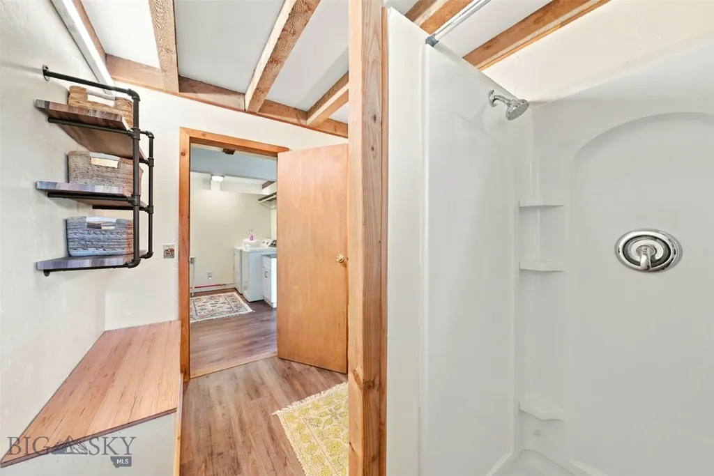 6800 Jackson Creek Road Bozeman MT 59715