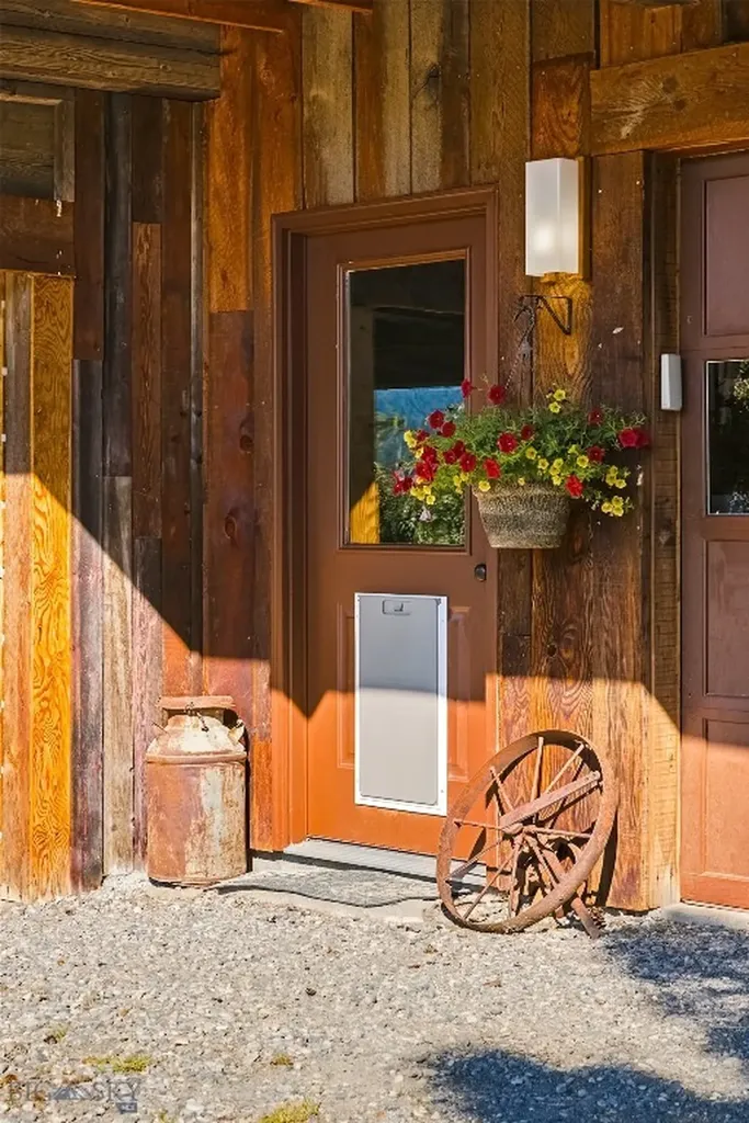 6800 Jackson Creek Road Bozeman MT 59715