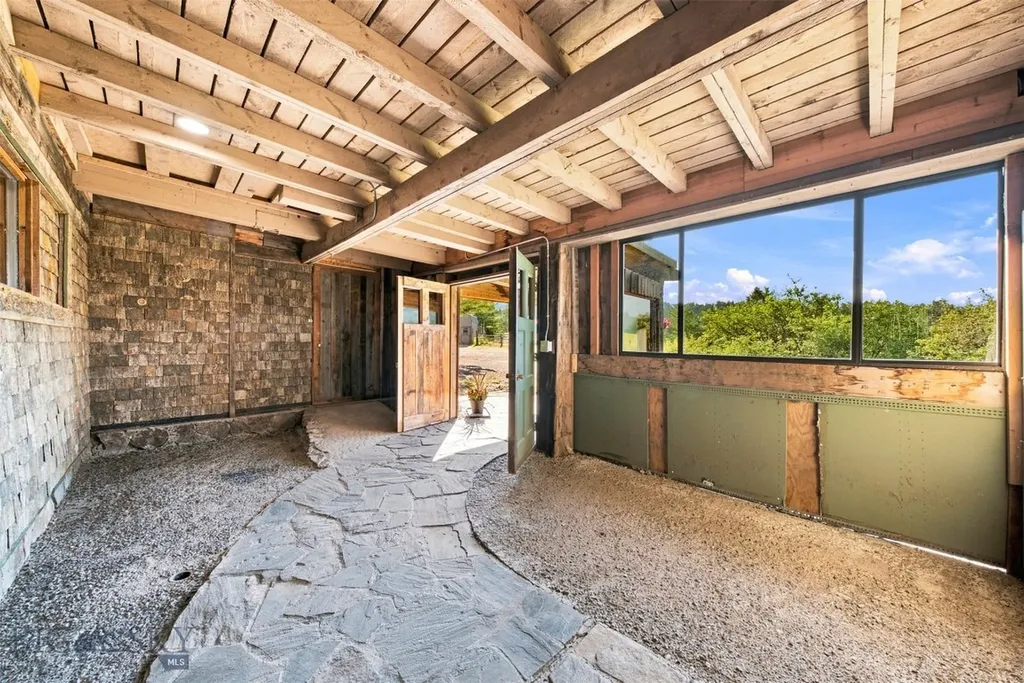 6800 Jackson Creek Road Bozeman MT 59715