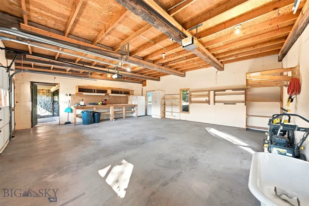 6800 Jackson Creek Road Bozeman MT 59715