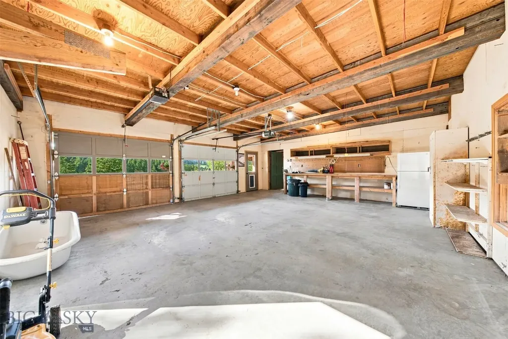 6800 Jackson Creek Road Bozeman MT 59715