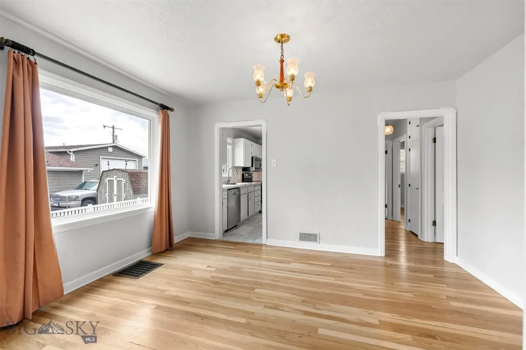 1023 S Dakota Butte MT 59701