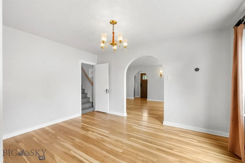 1023 S Dakota Butte MT 59701