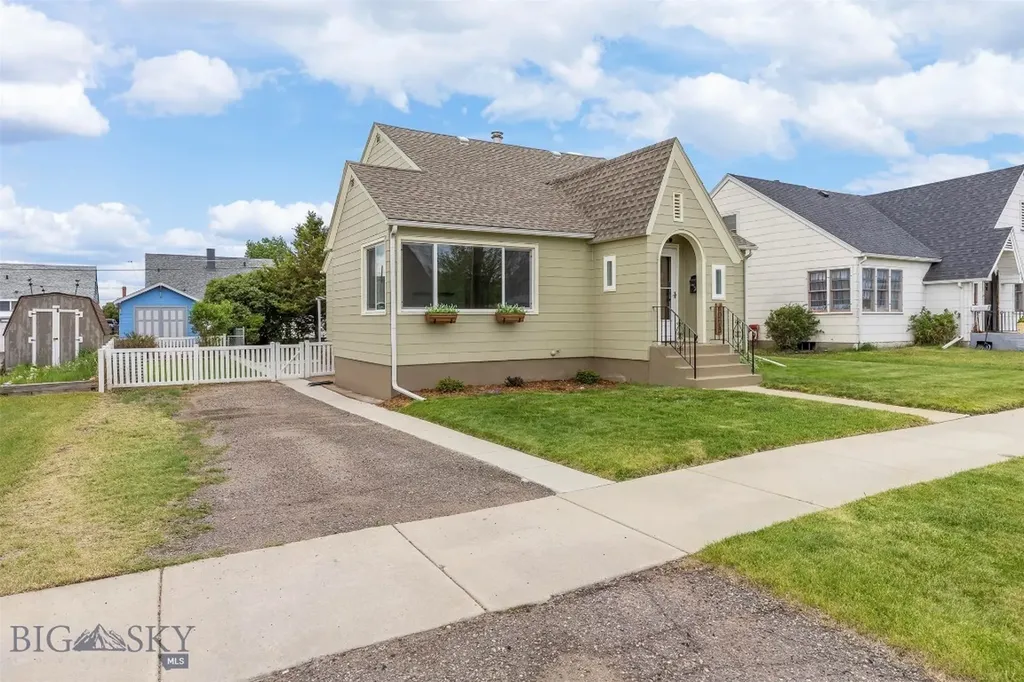 1023 S Dakota Butte MT 59701
