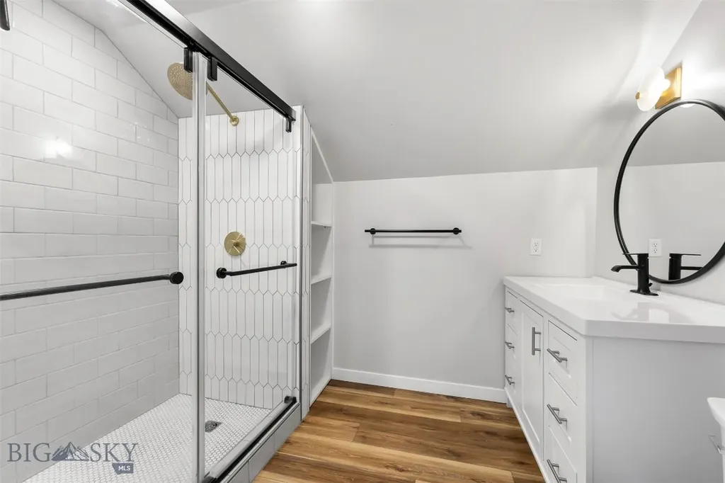 1023 S Dakota Butte MT 59701