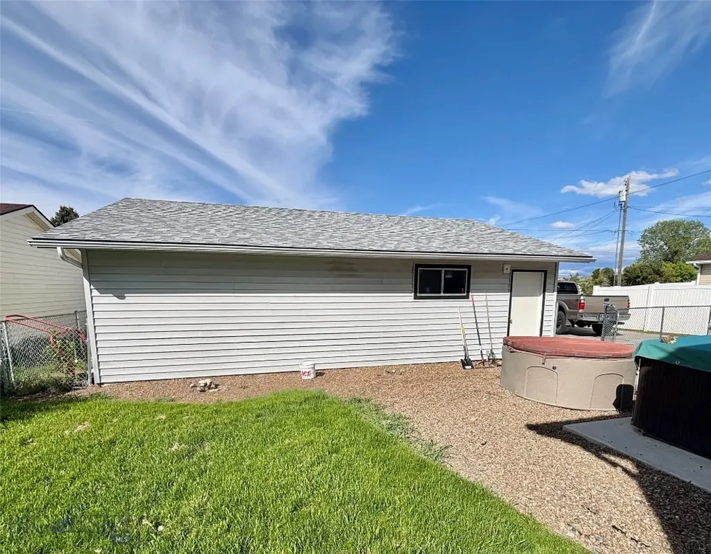 1225 E Bannack Street Dillon MT 59725