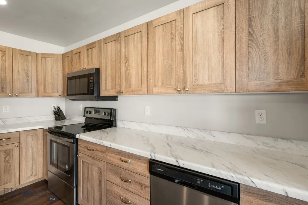 1523 Butler Creek Belgrade MT 59714