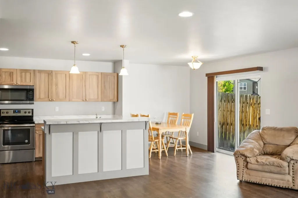 1523 Butler Creek Belgrade MT 59714