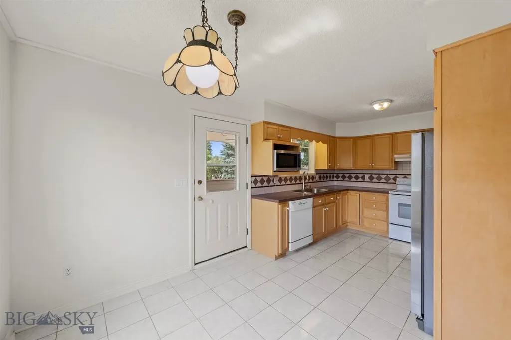 703 Idaho Street Belgrade MT 59714