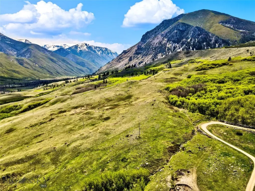 0 Getaway Trail Roscoe MT 59071