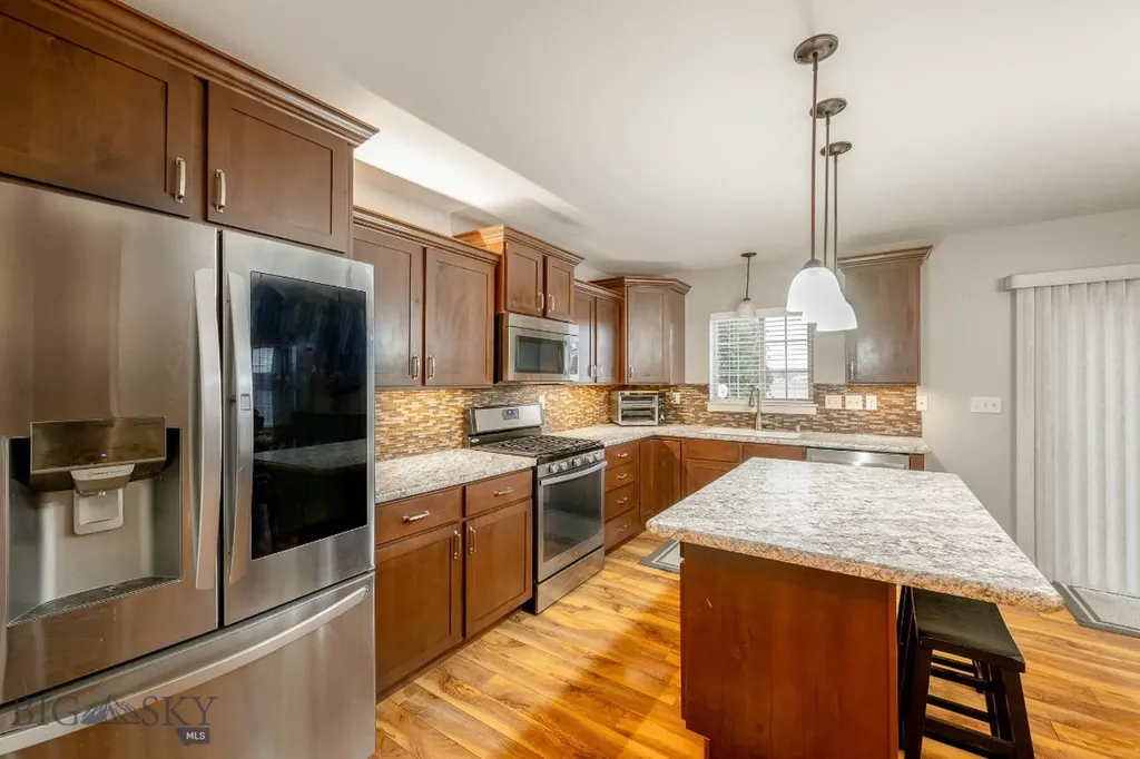 5717 Mountain Front Avenue Billings MT 59106