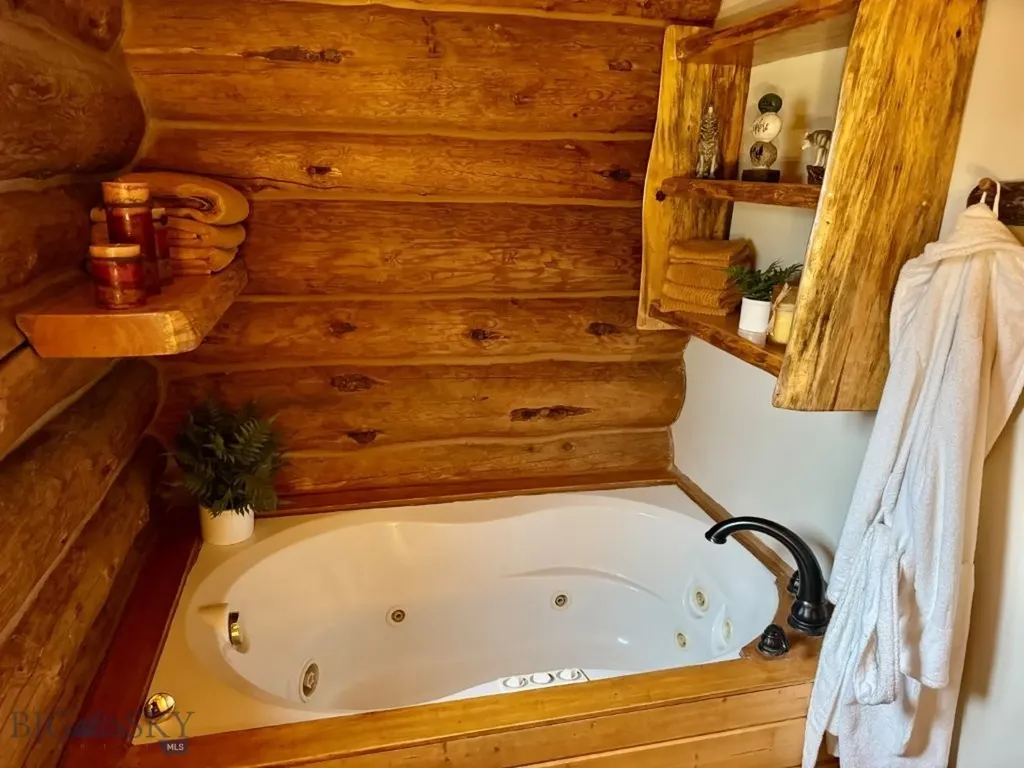 136 Chipmonk Court Seeley Lake MT 59868