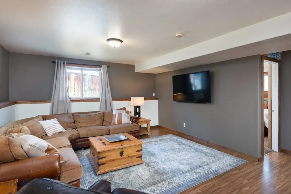 105 N Grogan Street Belgrade MT 59714