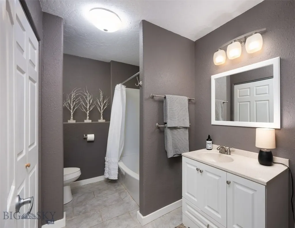 105 N Grogan Street Belgrade MT 59714