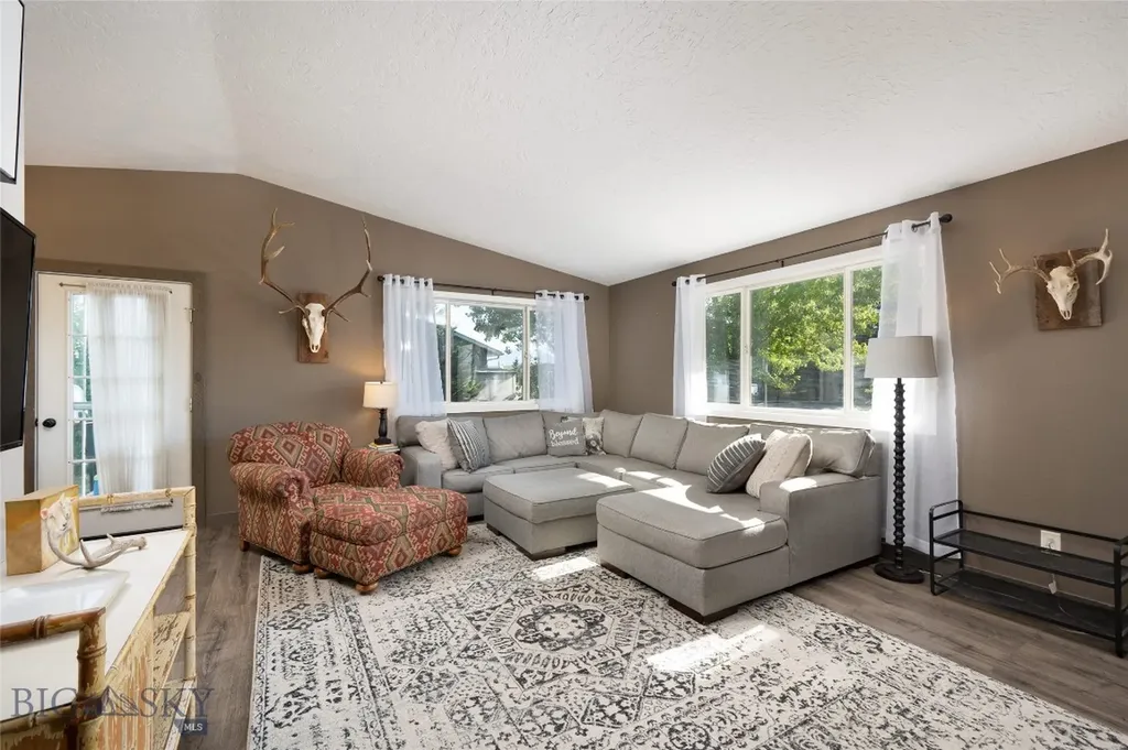 105 N Grogan Street Belgrade MT 59714