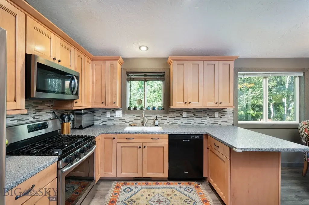 105 N Grogan Street Belgrade MT 59714