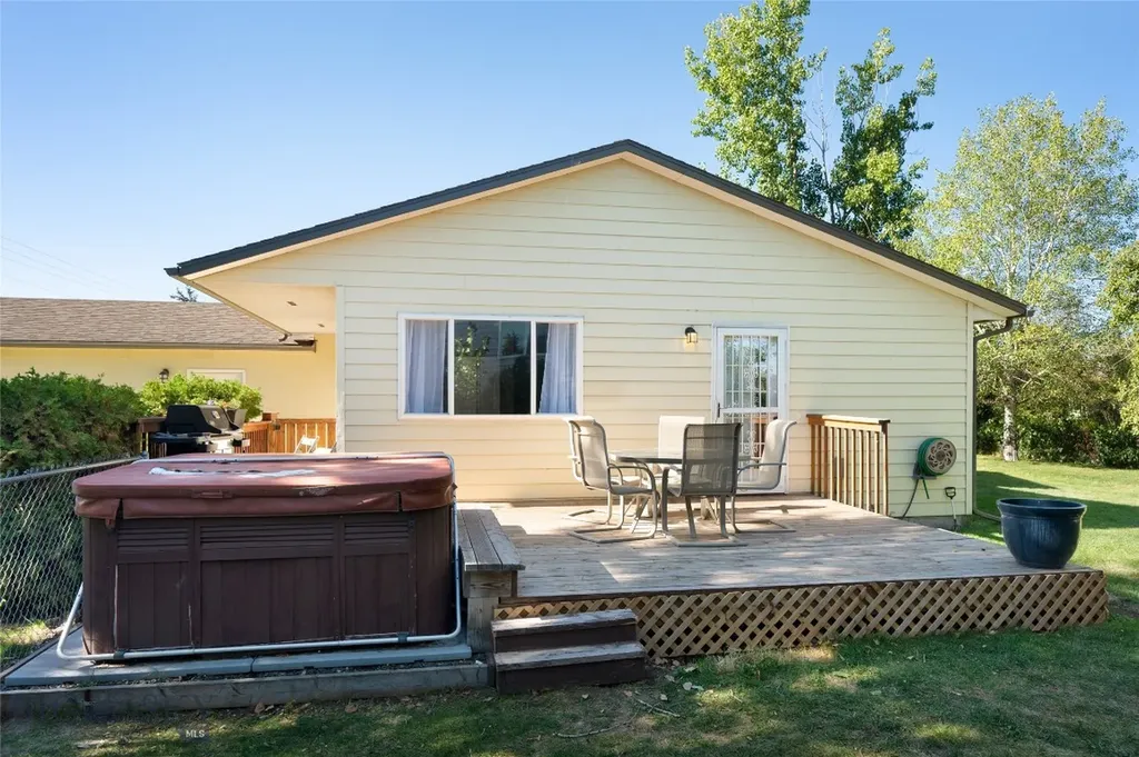 105 N Grogan Street Belgrade MT 59714