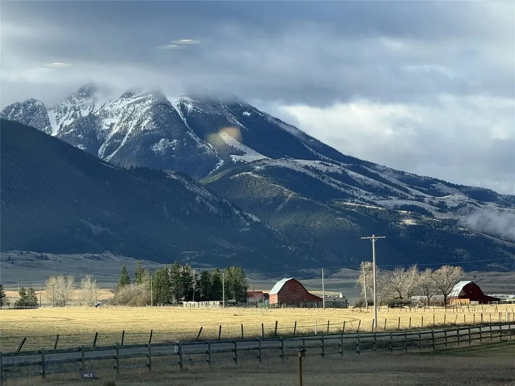 34 Obsidian Road Livingston MT 59047
