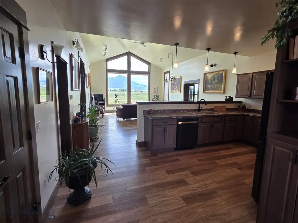 34 Obsidian Road Livingston MT 59047