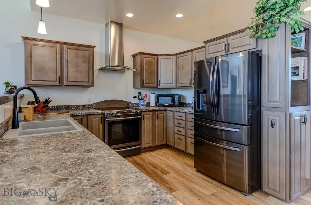 34 Obsidian Road Livingston MT 59047