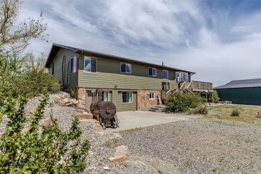 202 Fiddle Creek Road Livingston MT 59047