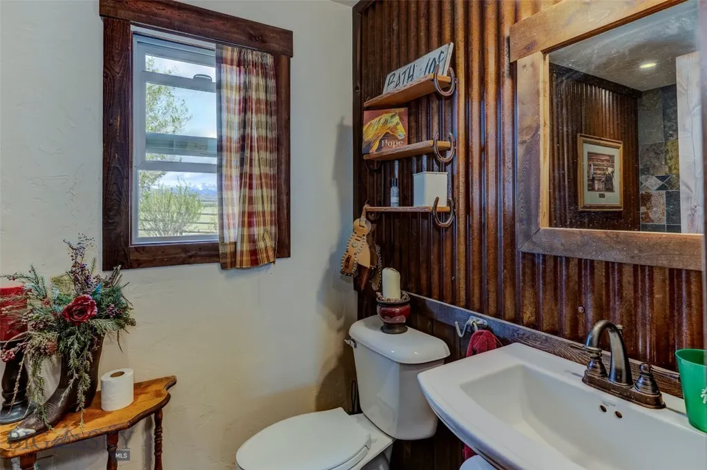 202 Fiddle Creek Road Livingston MT 59047