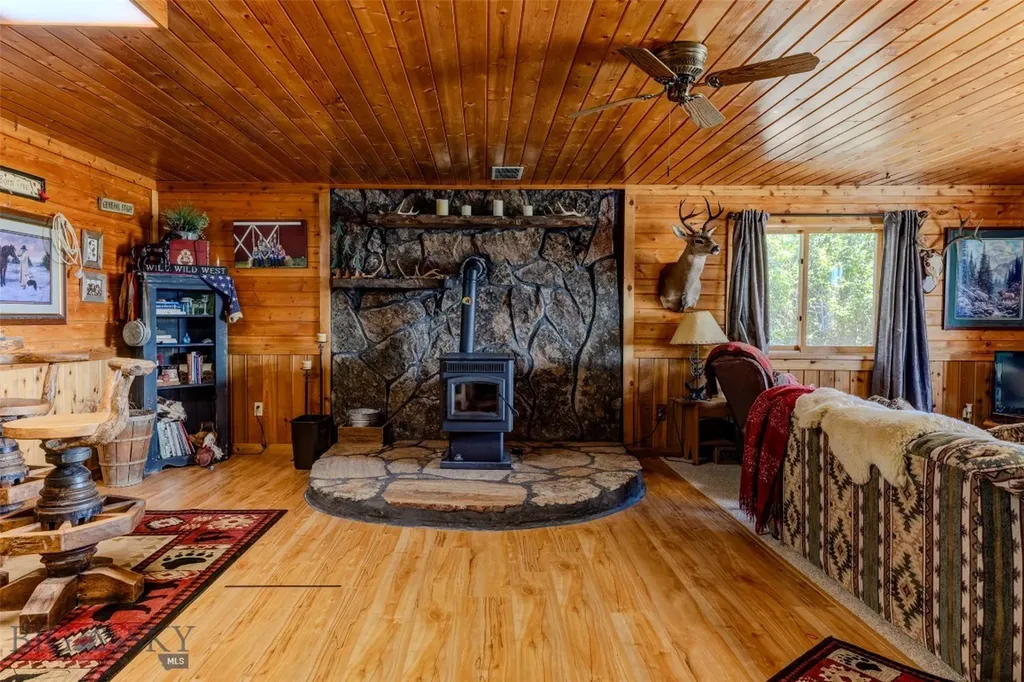 202 Fiddle Creek Road Livingston MT 59047