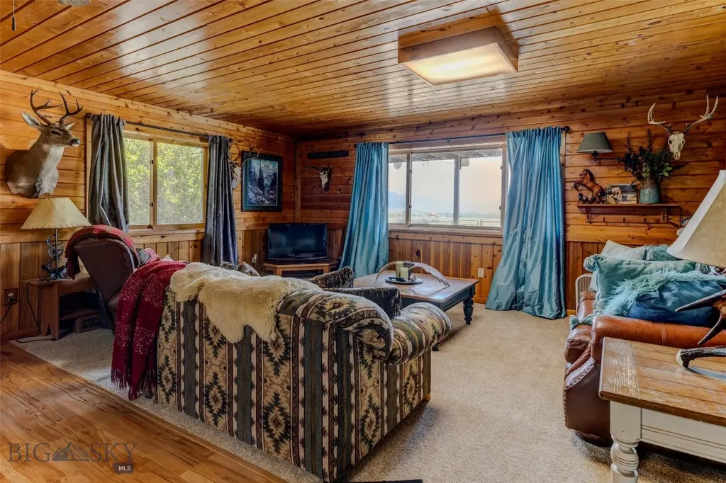 202 Fiddle Creek Road Livingston MT 59047