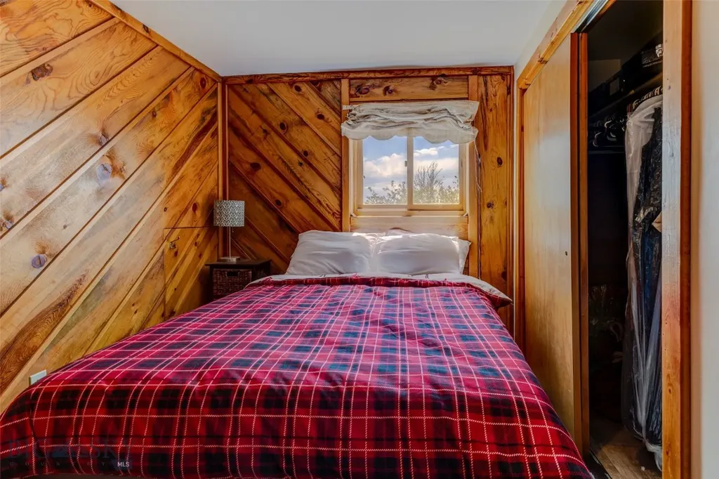 202 Fiddle Creek Road Livingston MT 59047