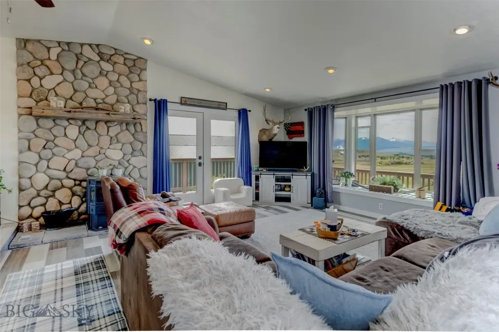 202 Fiddle Creek Road Livingston MT 59047