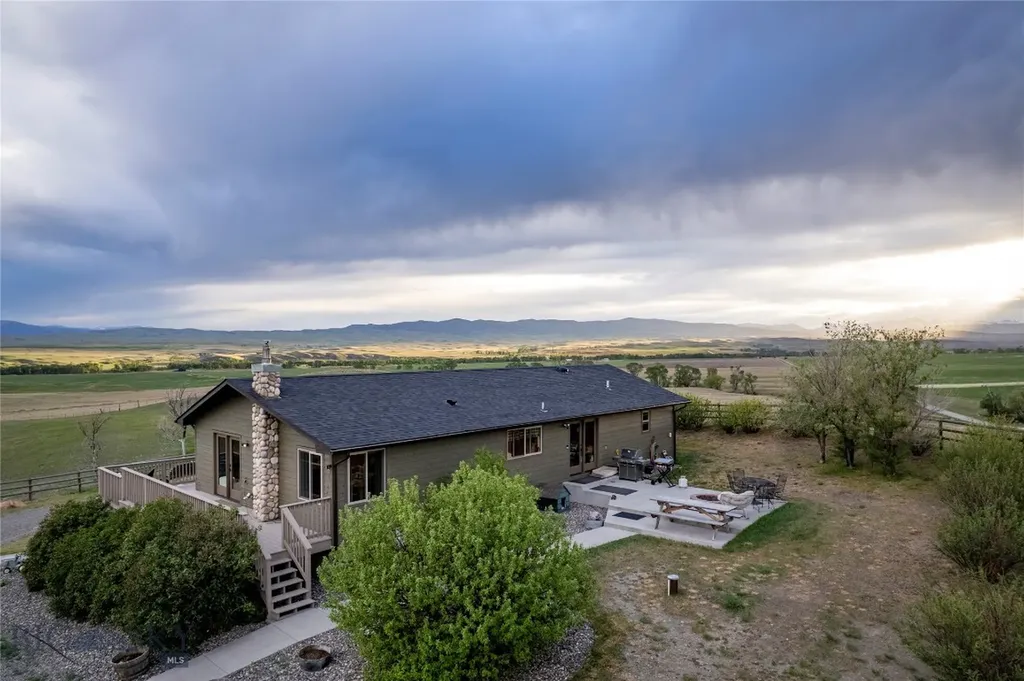 202 Fiddle Creek Road Livingston MT 59047