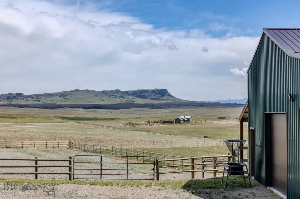 202 Fiddle Creek Road Livingston MT 59047
