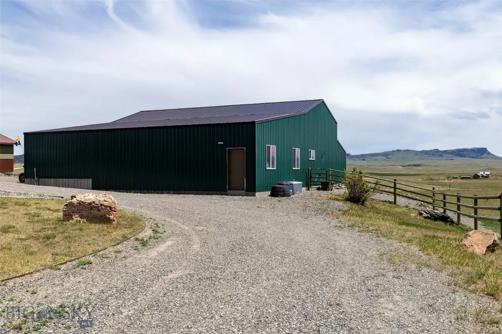202 Fiddle Creek Road Livingston MT 59047