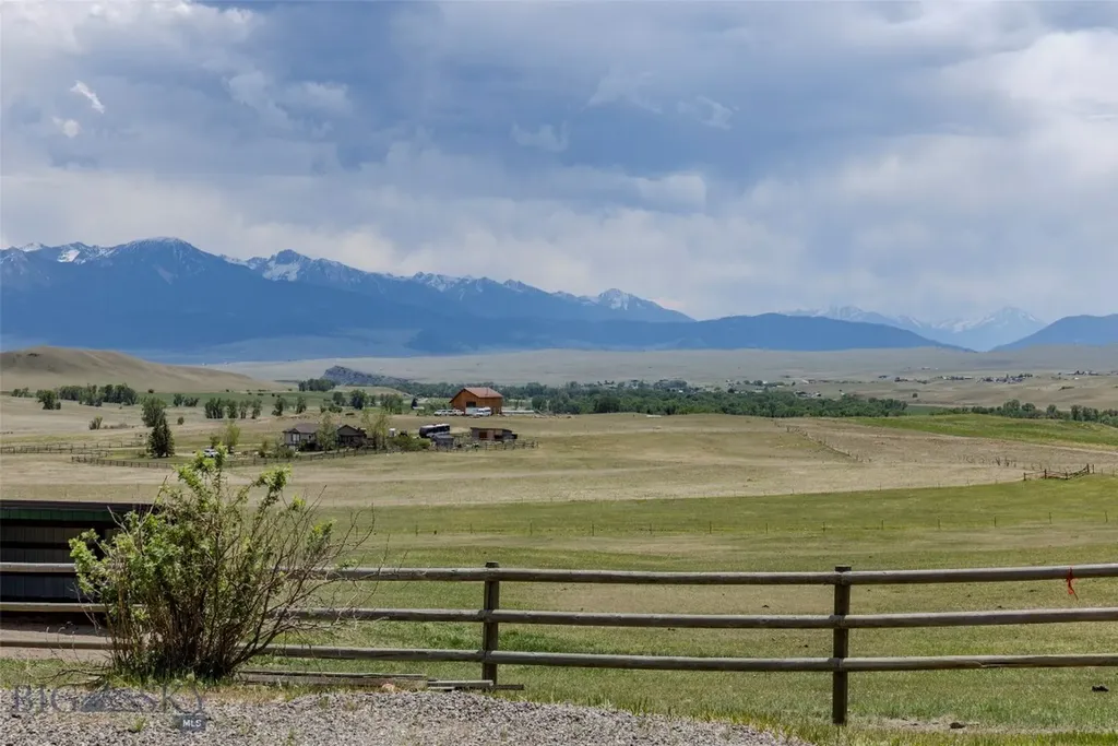 202 Fiddle Creek Road Livingston MT 59047