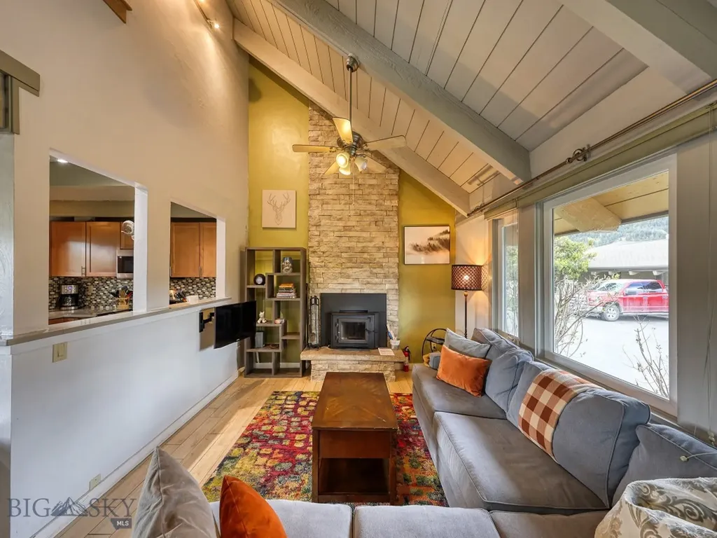 2225 Black Otter Big Sky MT 59716