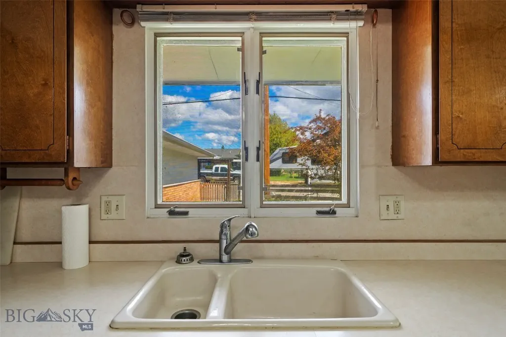 3033 Bayard Street Butte MT 59701