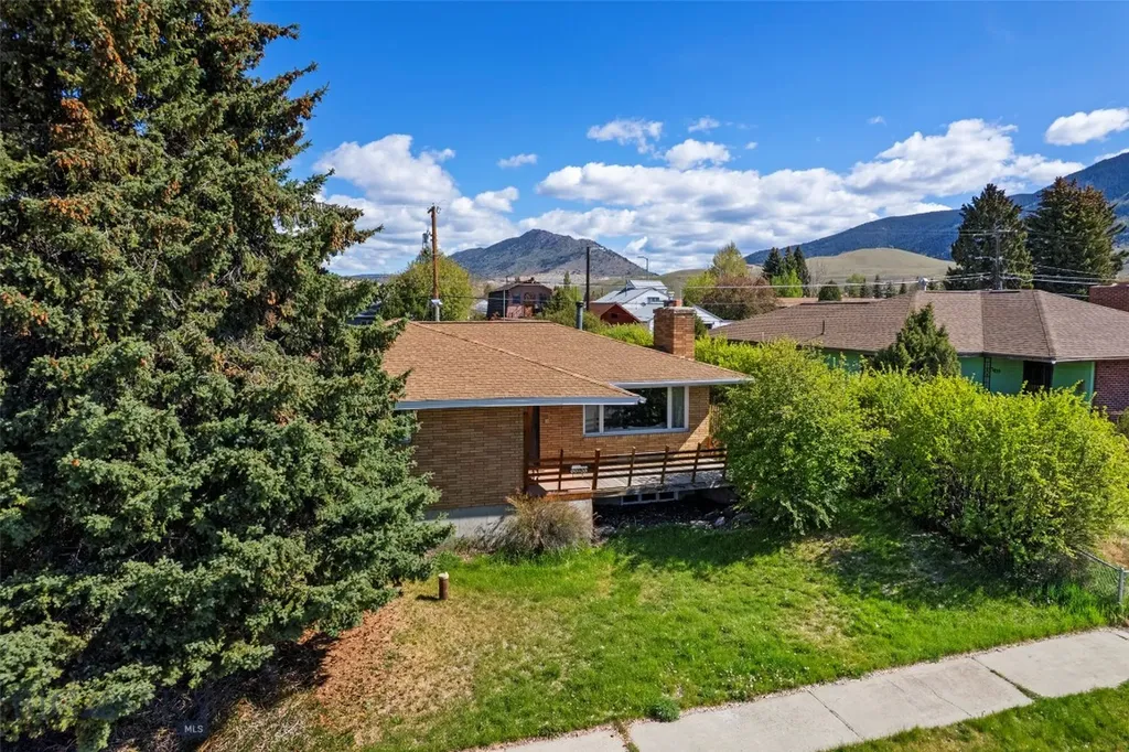 3033 Bayard Street Butte MT 59701